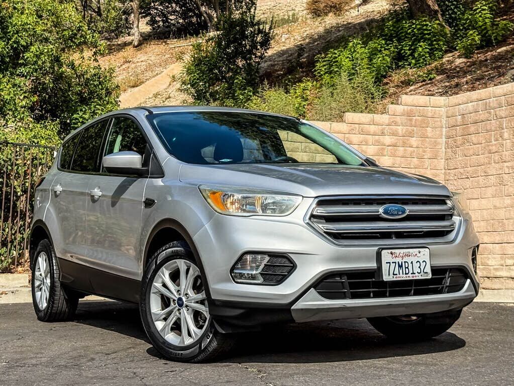 2017 FORD Escape