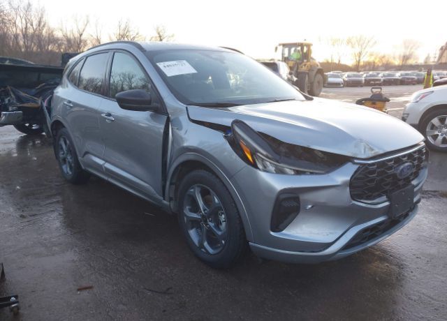2024 FORD Escape
