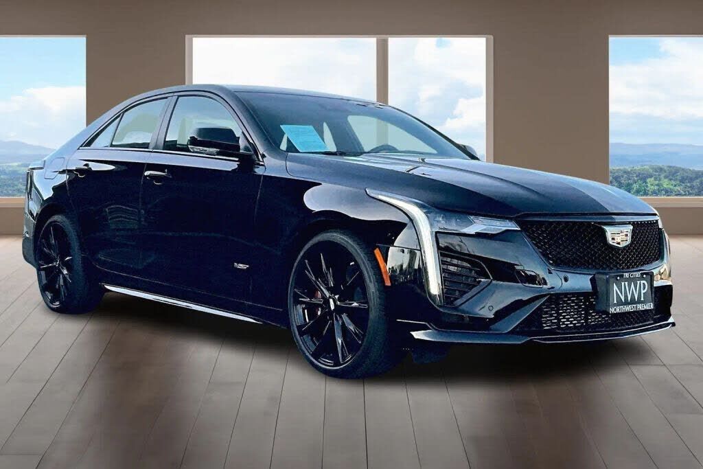 2024 CADILLAC CT4