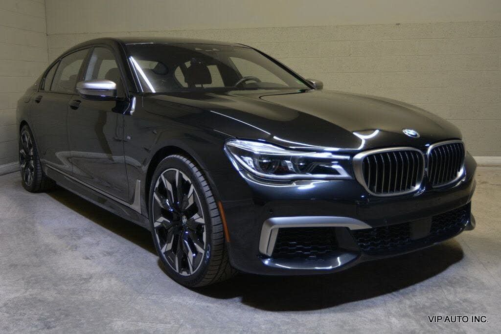 2017 BMW M7