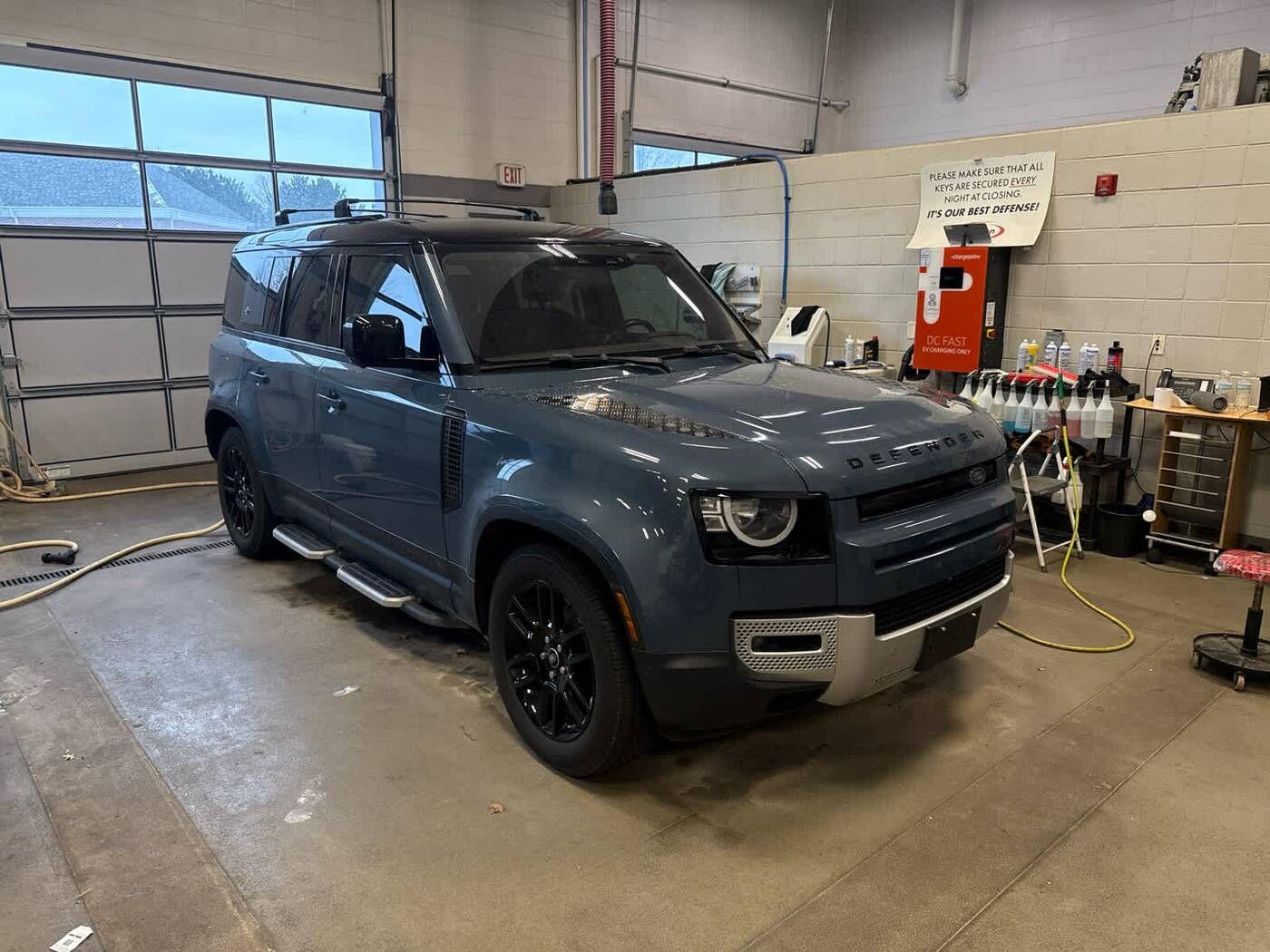 2020 LAND ROVER Defender