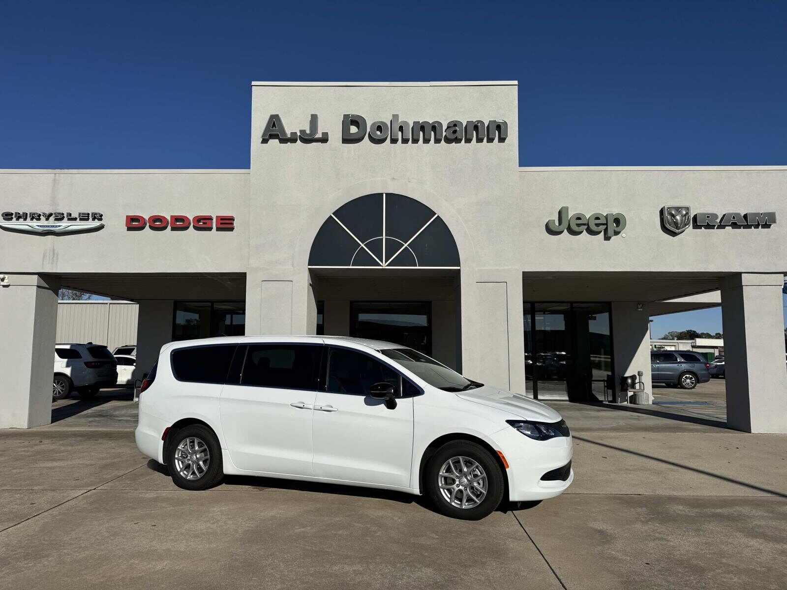 2026 CHRYSLER Voyager