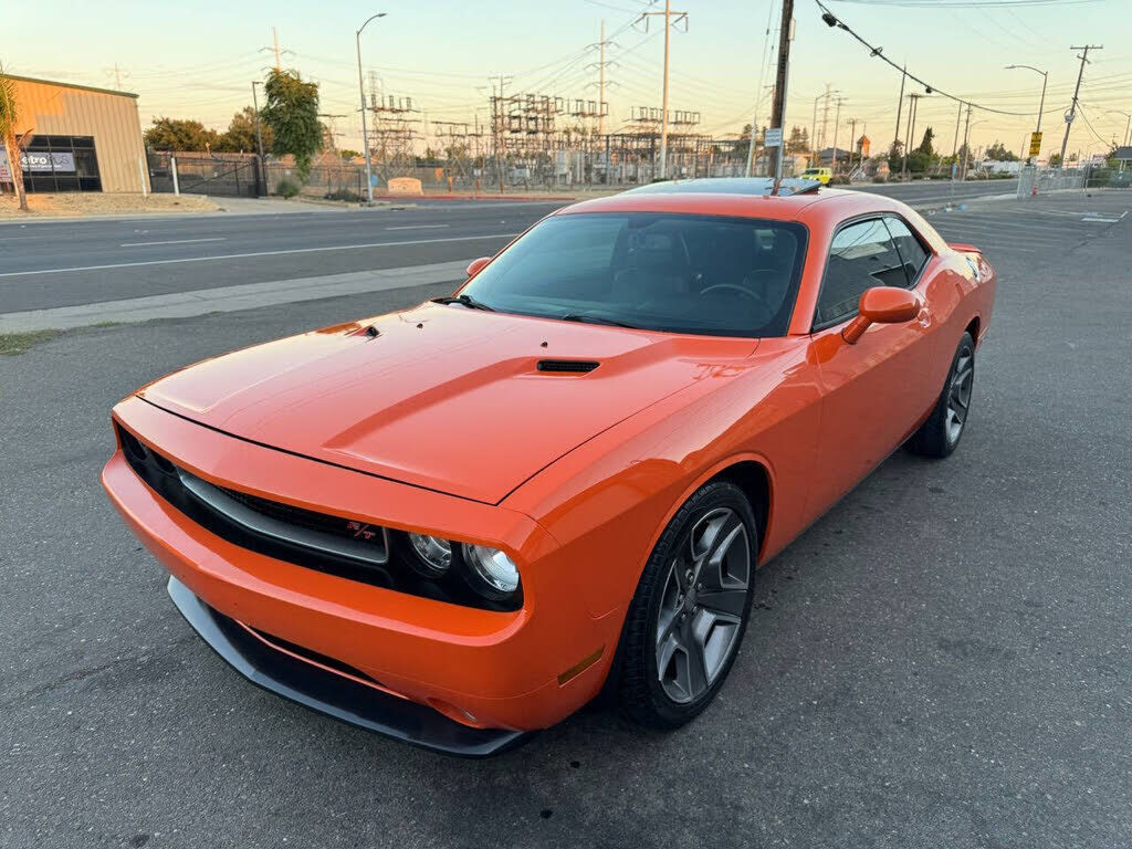2012 DODGE Challenger