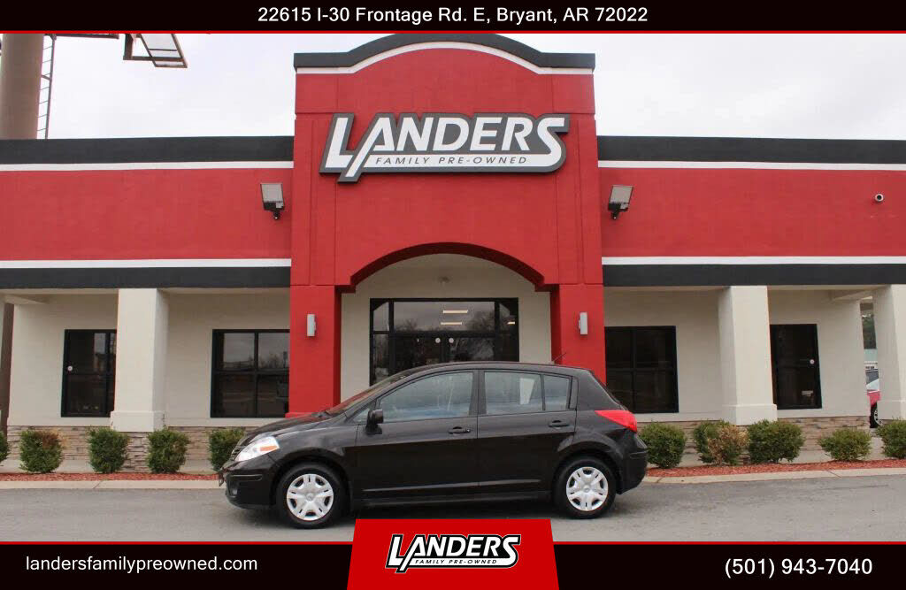 2012 NISSAN Versa