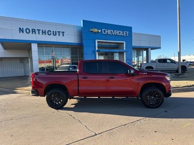 2025 CHEVROLET Silverado