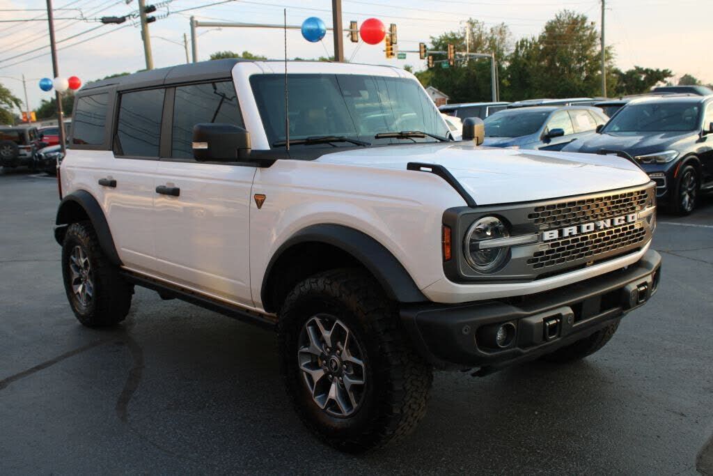 2023 FORD Bronco