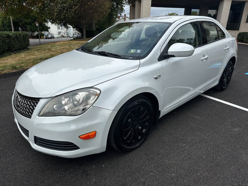 2012 SUZUKI Kizashi