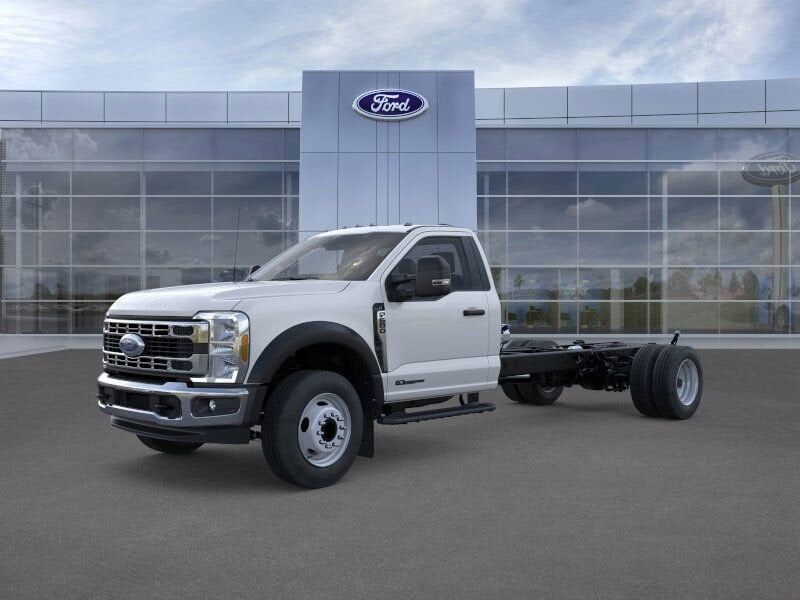 2025 FORD F-600
