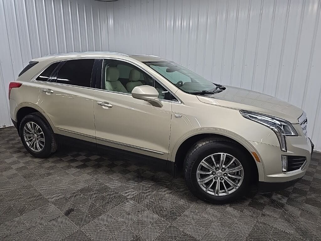 2017 CADILLAC XT5