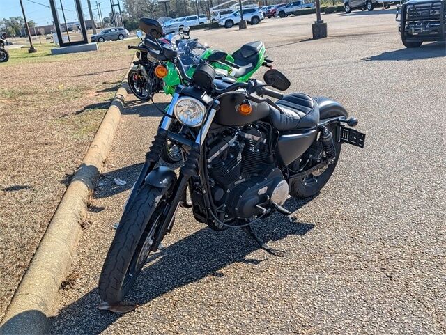 2022 HARLEY DAVIDSON Iron 883