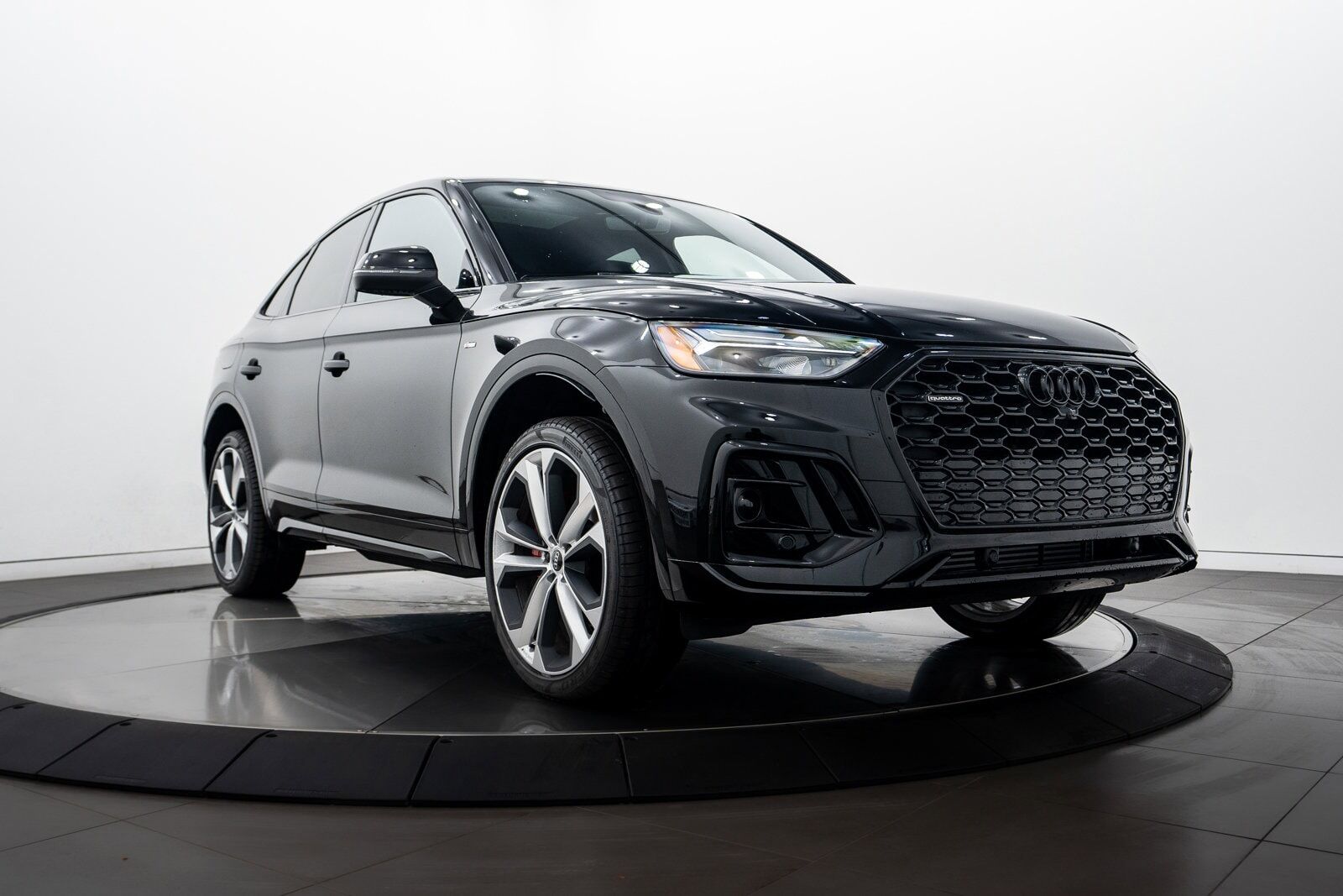 2024 AUDI Q5