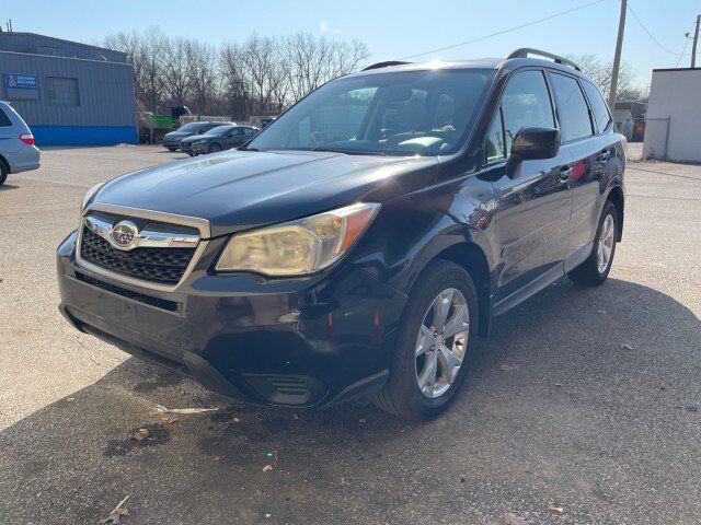 2014 SUBARU Forester