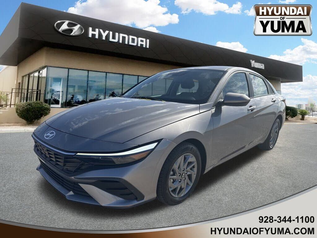 2024 HYUNDAI Elantra