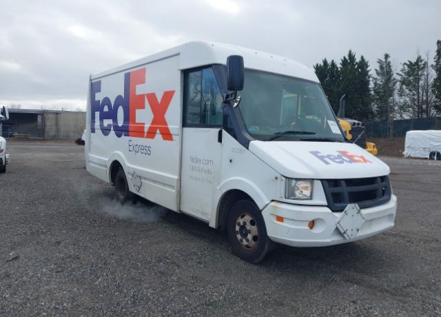 2013 ISUZU NPR/NPR-HD