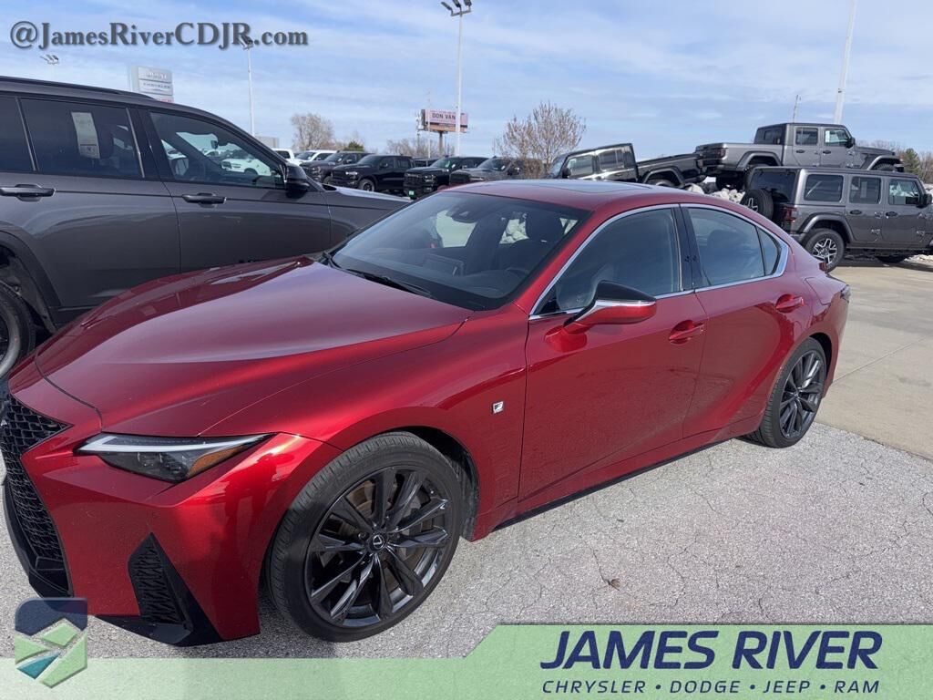 2023 LEXUS IS