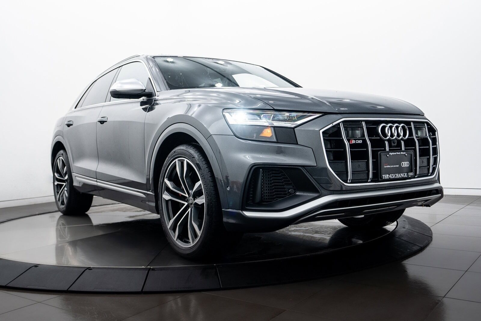2021 AUDI SQ8