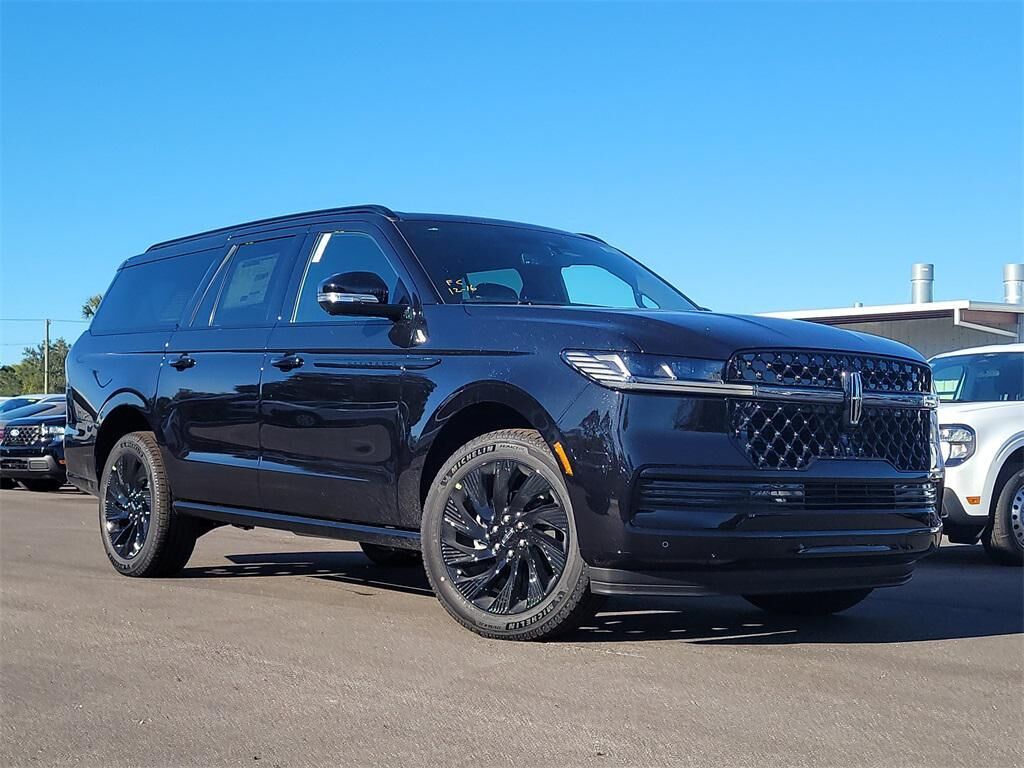 2025 LINCOLN Navigator L