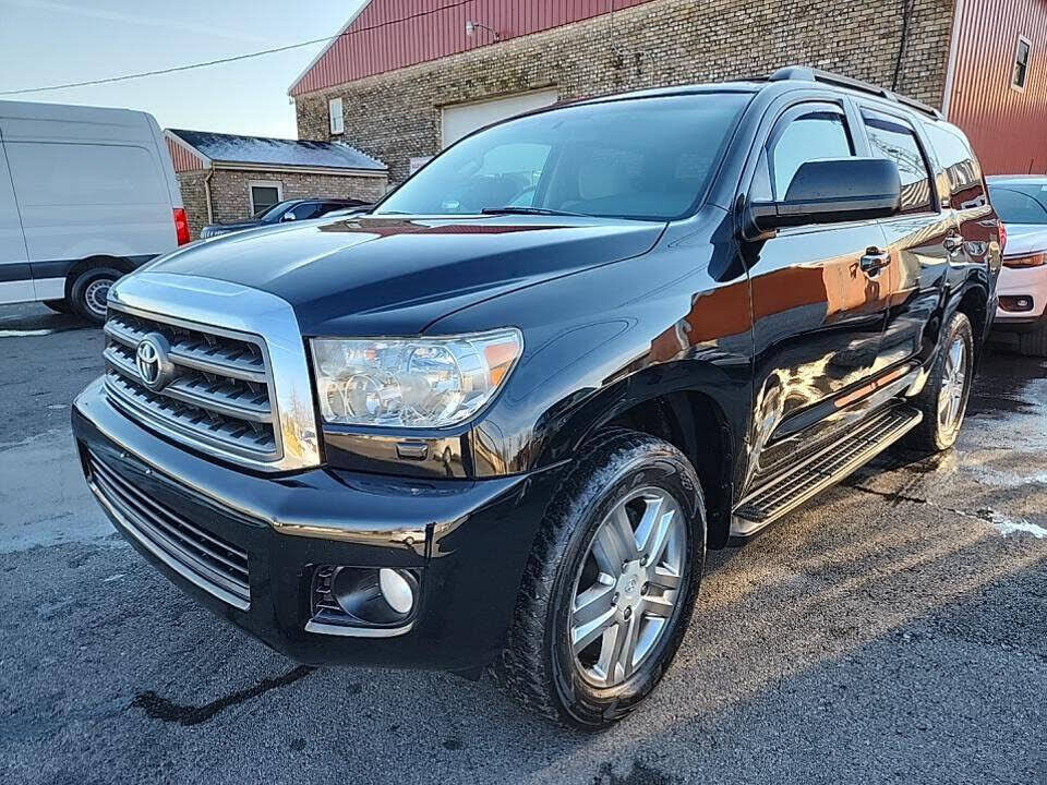 2016 TOYOTA Sequoia