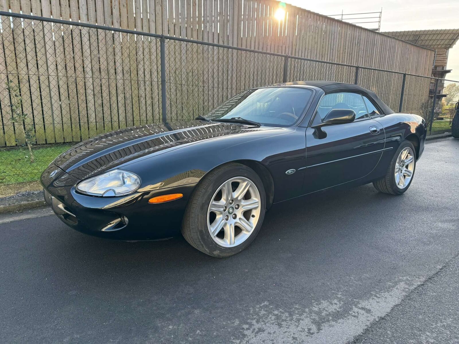 Jaguar XK8