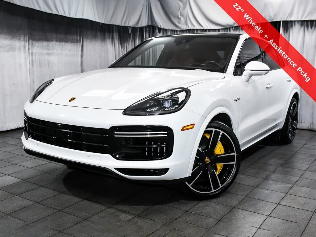 2023 PORSCHE Cayenne