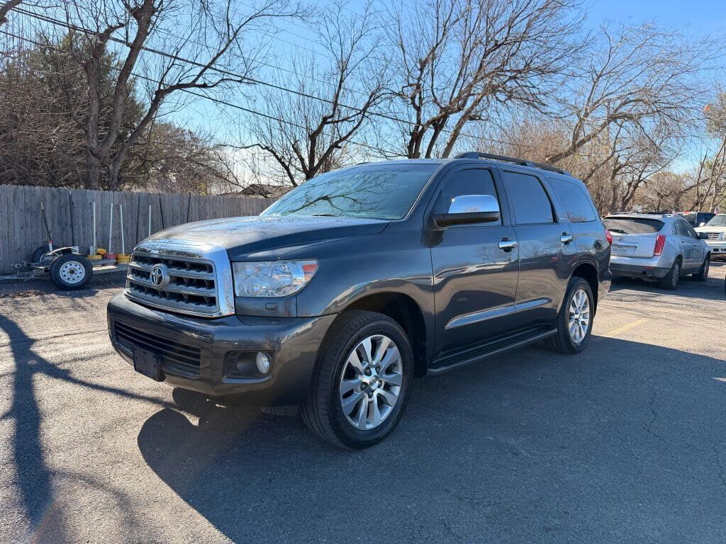 2012 TOYOTA Sequoia