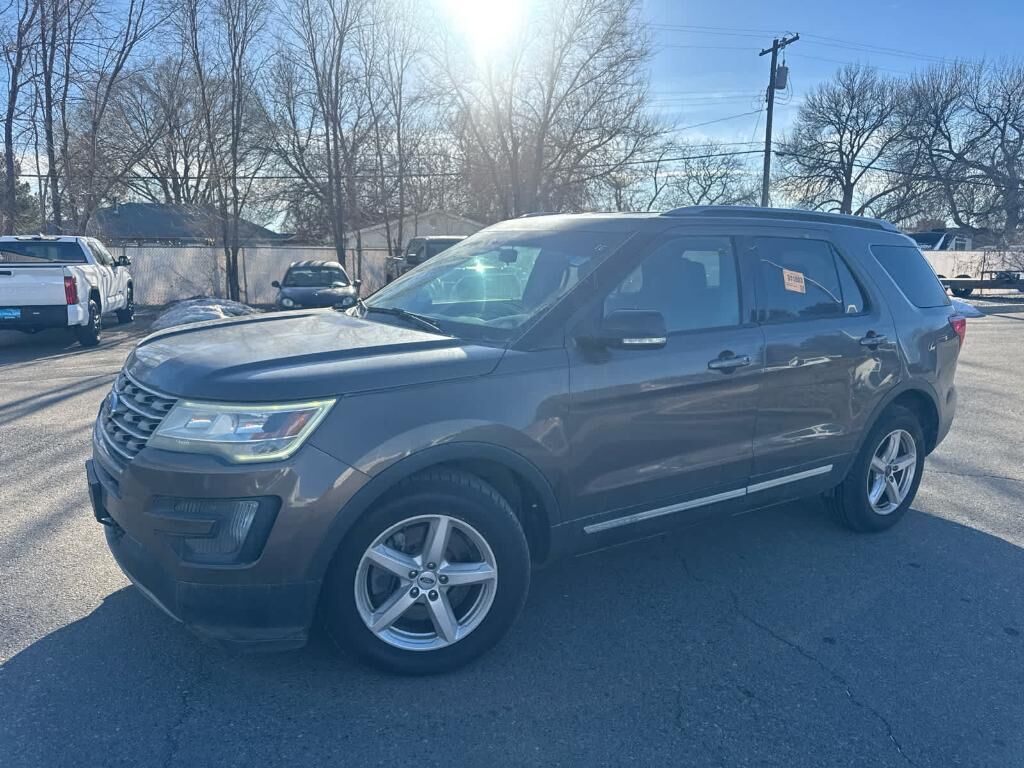 2016 FORD Explorer