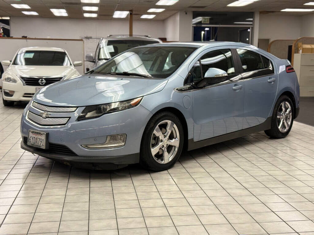2013 CHEVROLET Volt