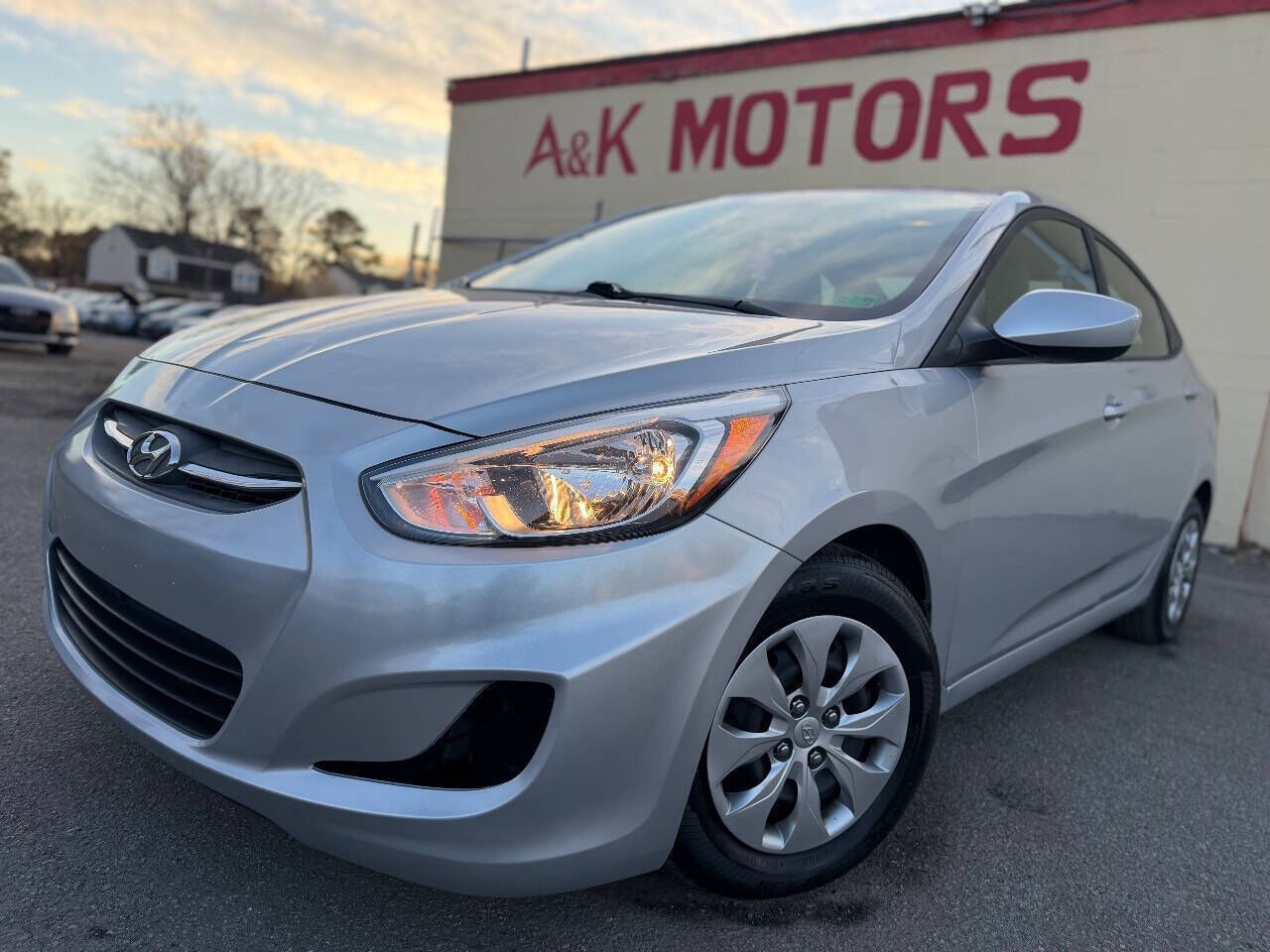 2017 HYUNDAI Accent