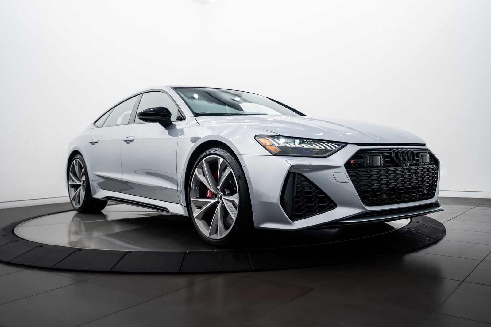 2021 AUDI RS7