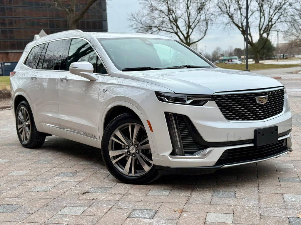 2021 CADILLAC XT6