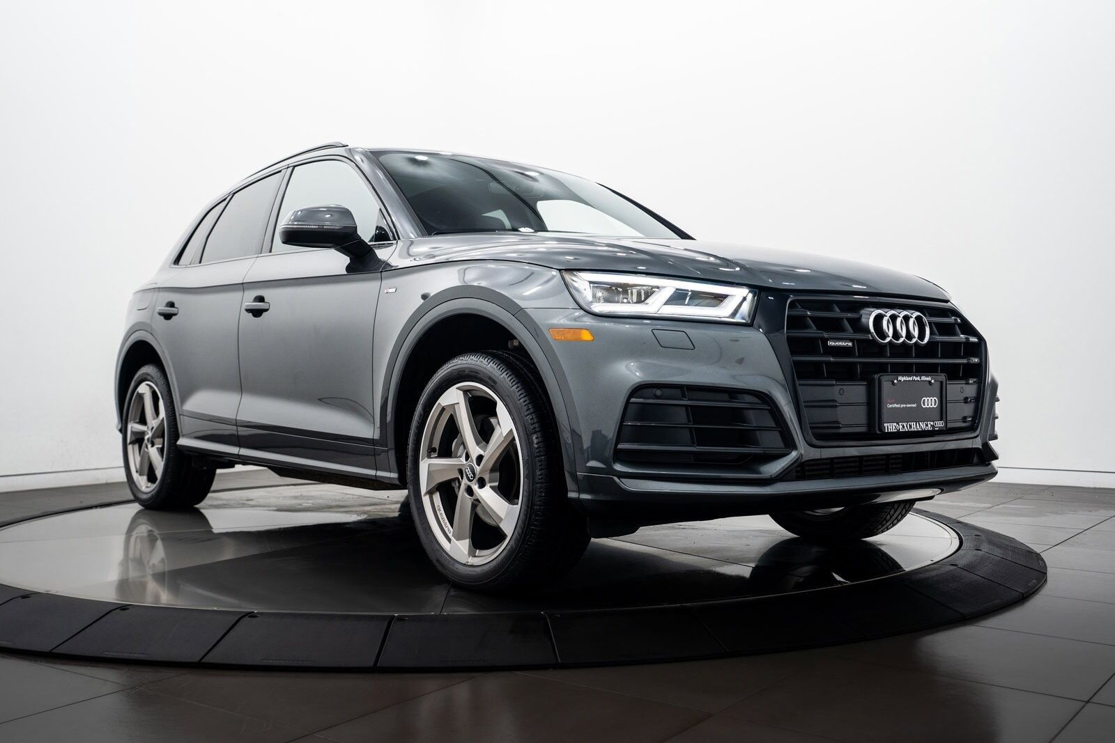 2020 AUDI Q5 e
