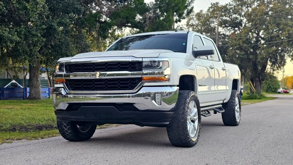 2017 CHEVROLET Silverado