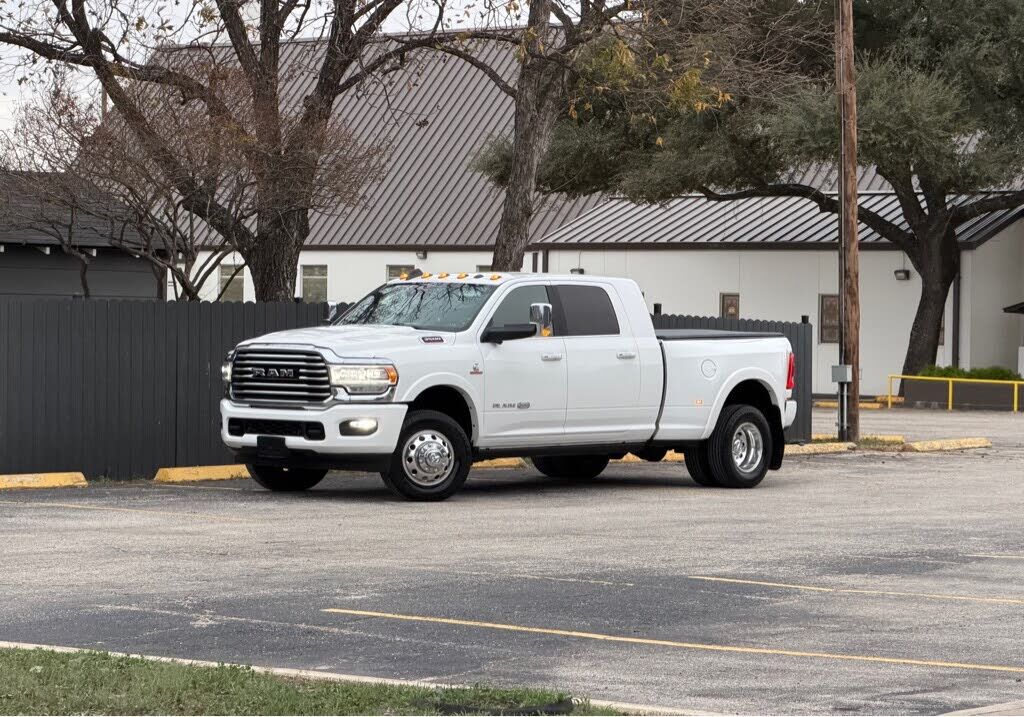 2022 RAM 3500
