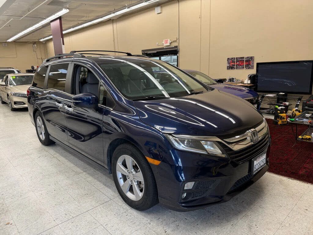 2018 HONDA Odyssey