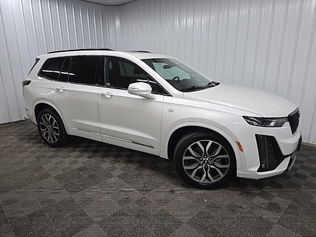 2021 CADILLAC XT6