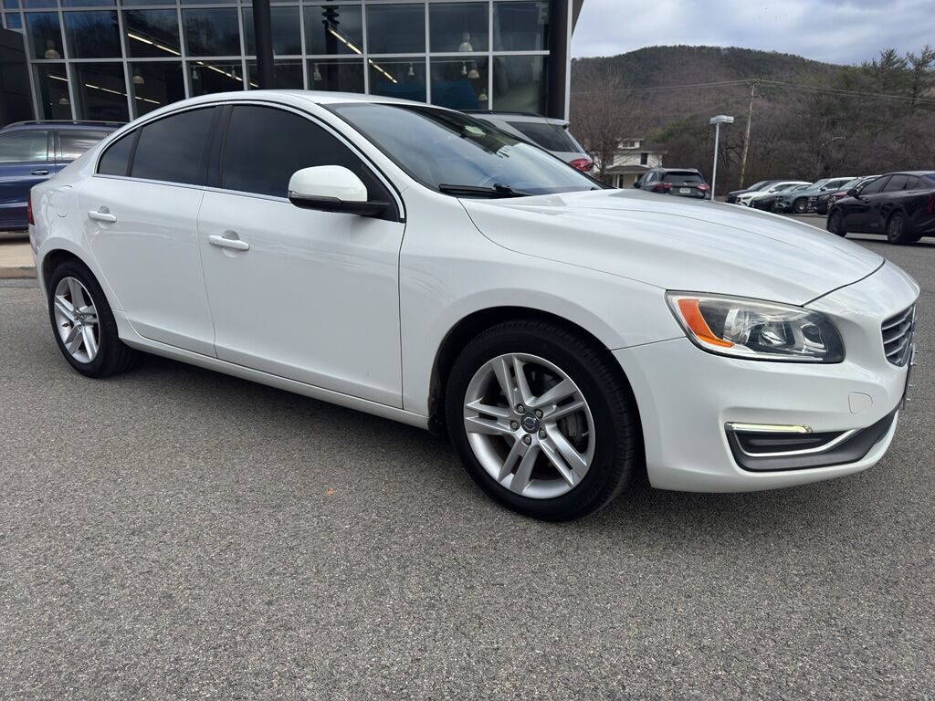 2014 VOLVO S60