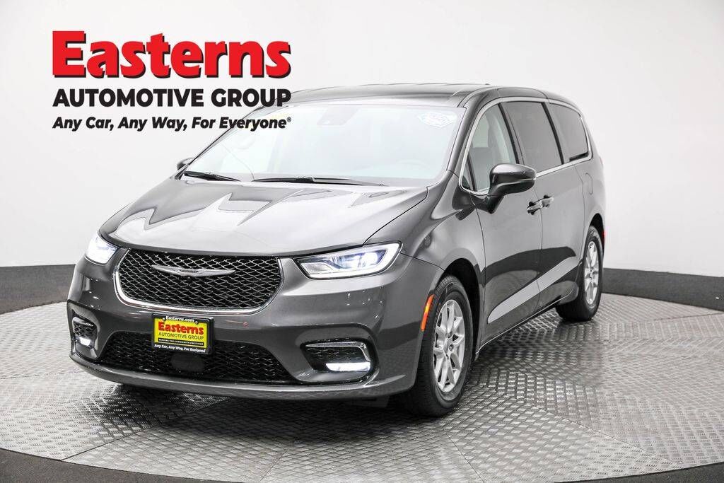 2023 CHRYSLER Pacifica