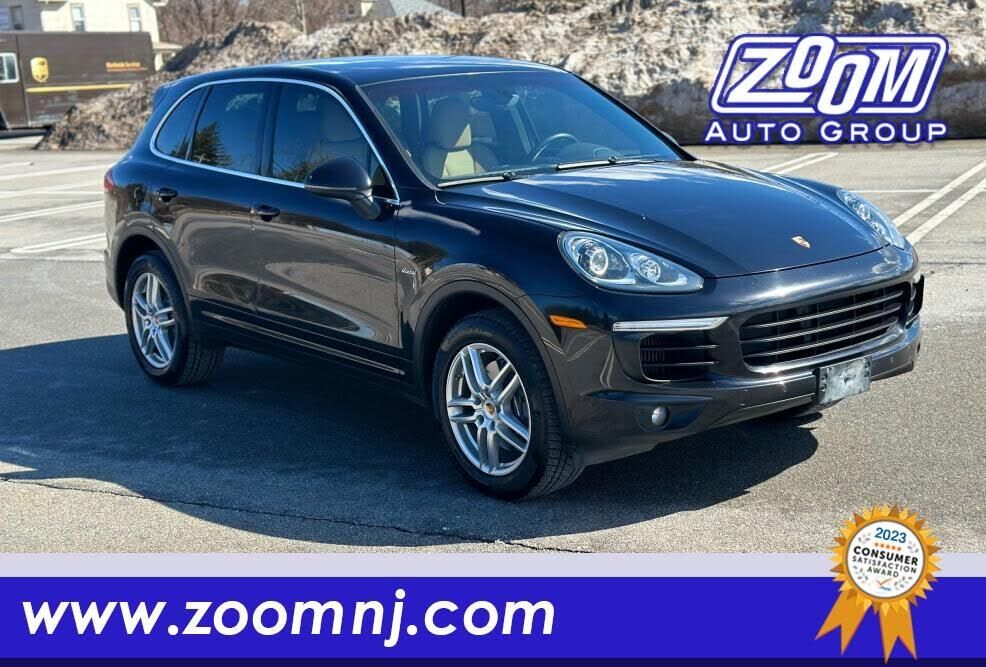 2015 PORSCHE Cayenne