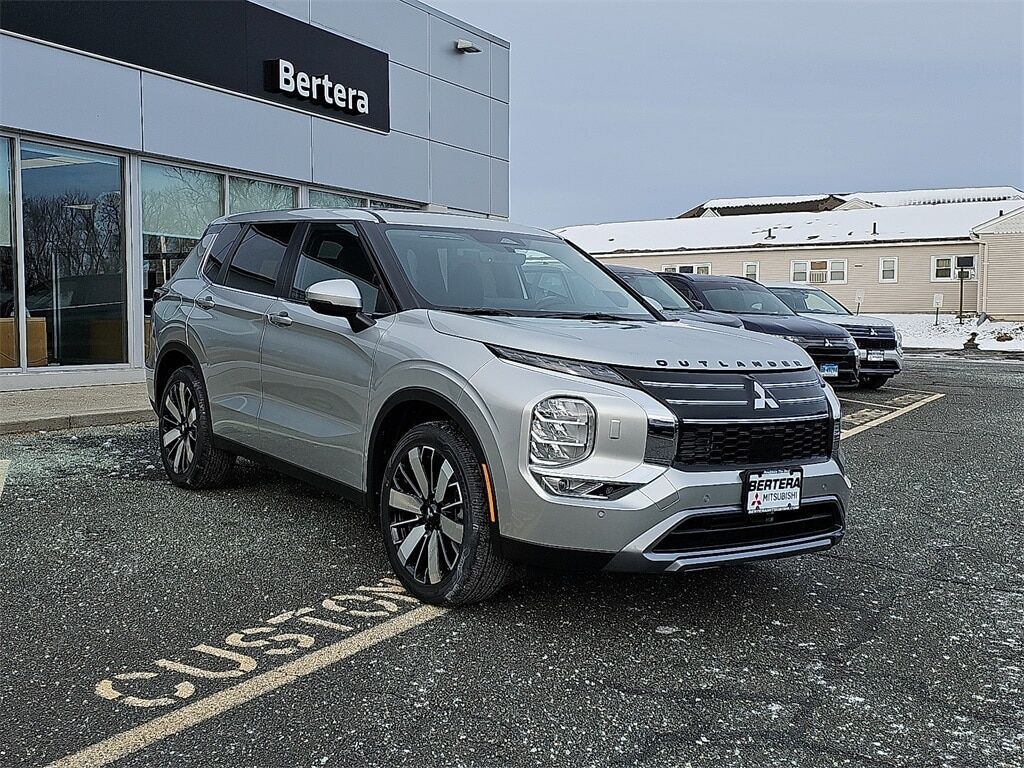 2026 MITSUBISHI Outlander