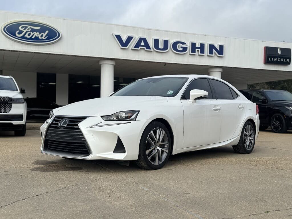 2019 LEXUS IS