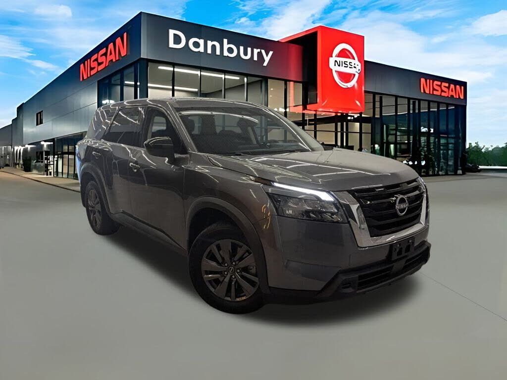2024 NISSAN Pathfinder