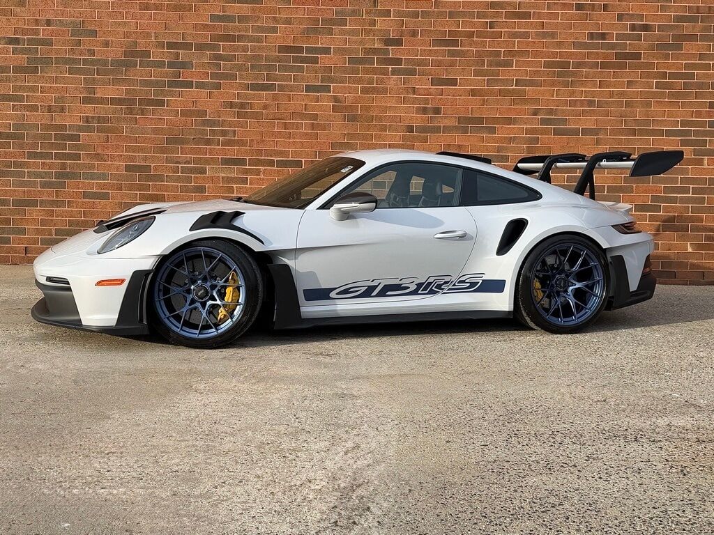 2025 PORSCHE 911