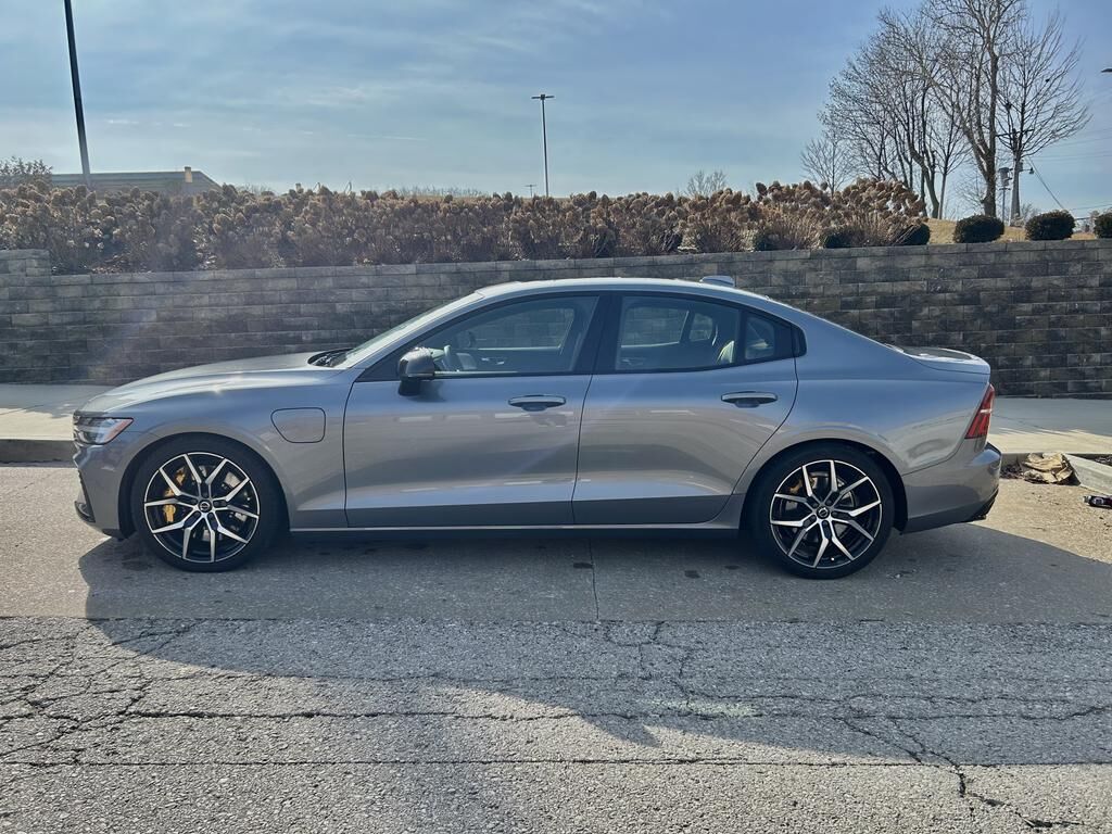 2020 VOLVO S60