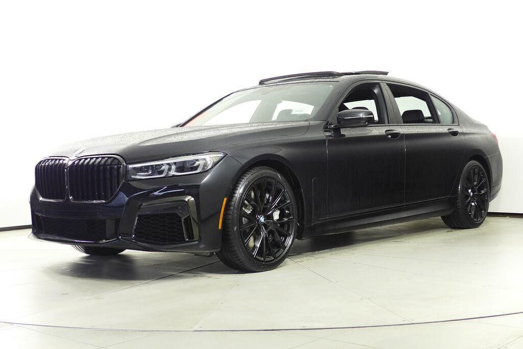 2021 BMW 750i