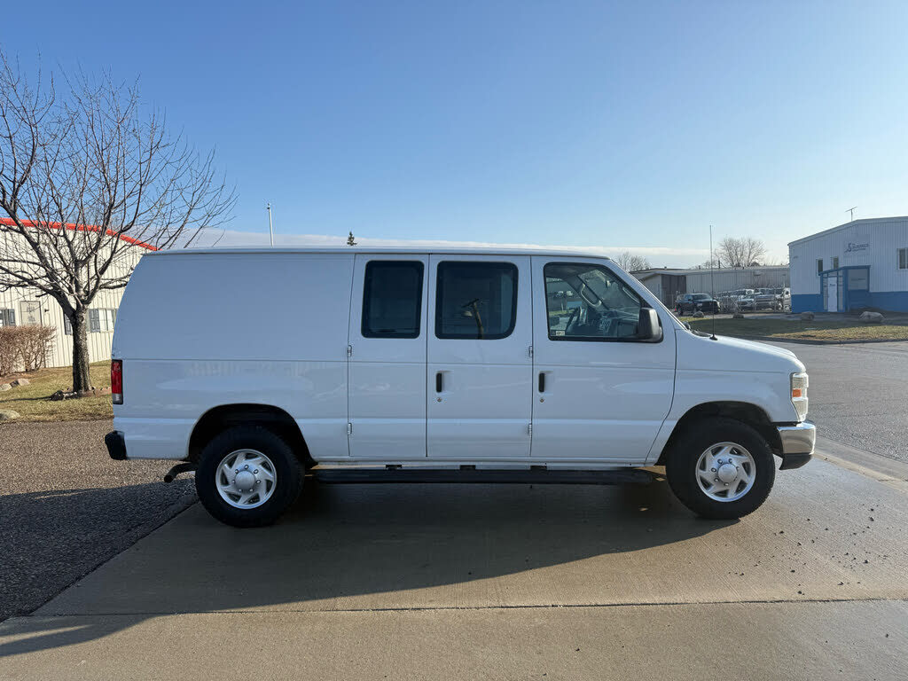 2014 FORD E-250