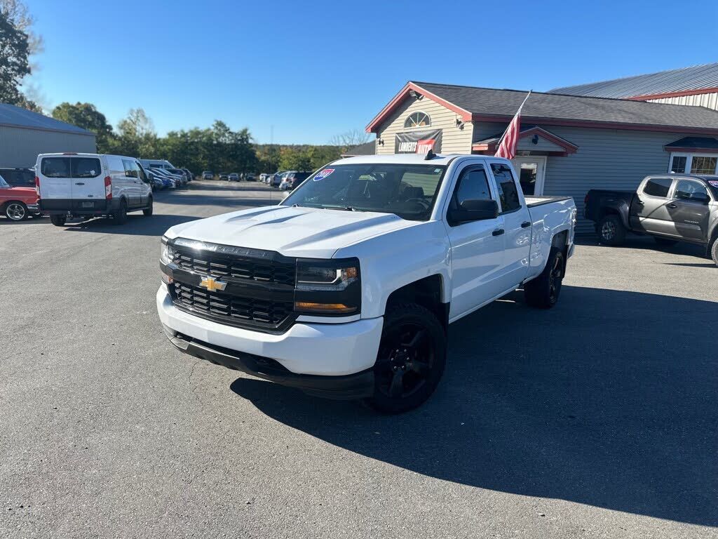2018 CHEVROLET Silverado