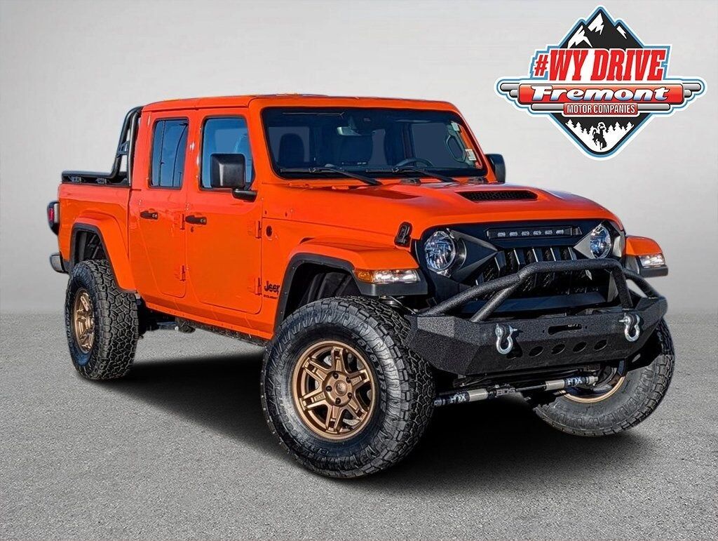 2025 JEEP Gladiator