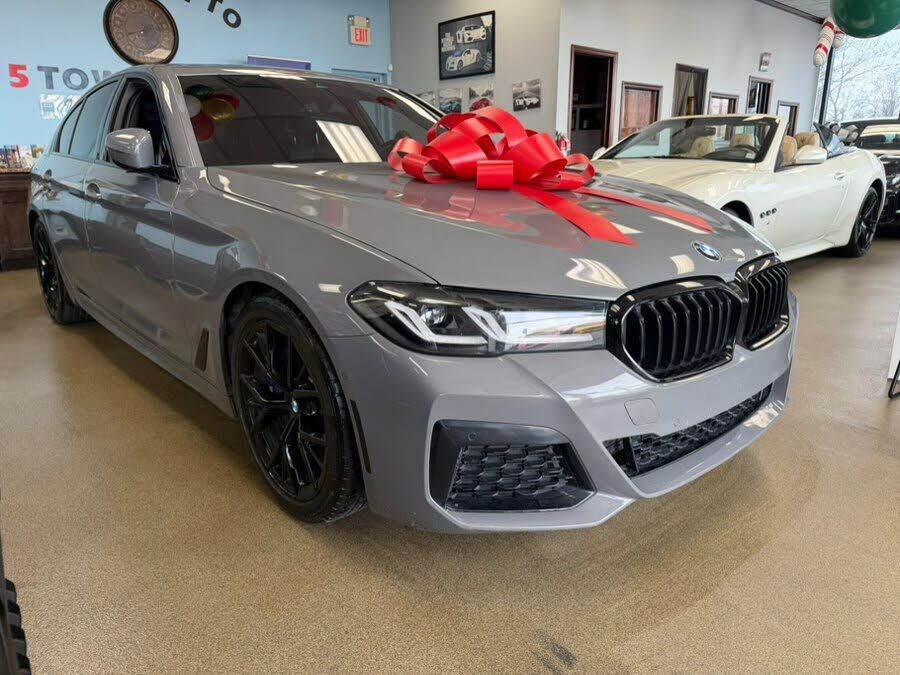 2021 BMW 530i