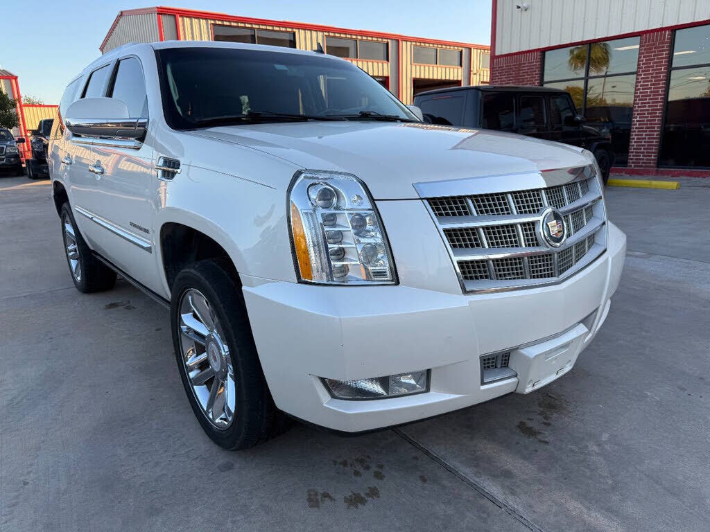 2013 CADILLAC Escalade