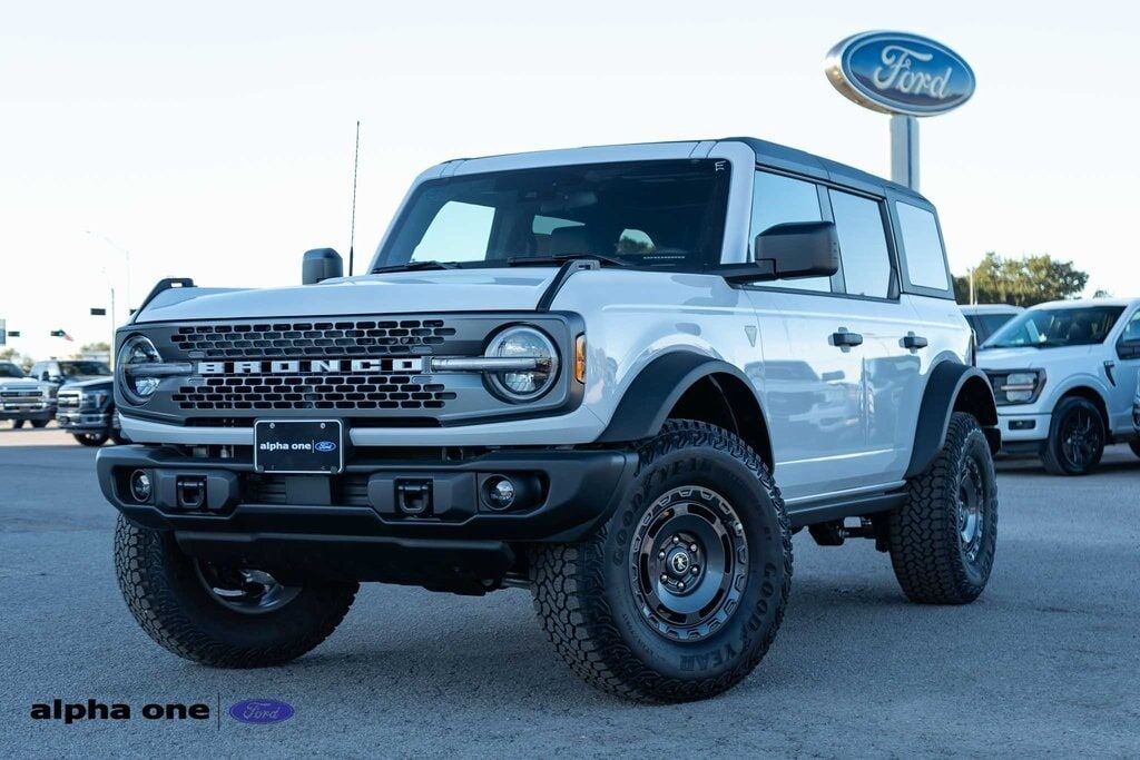 2025 FORD Bronco